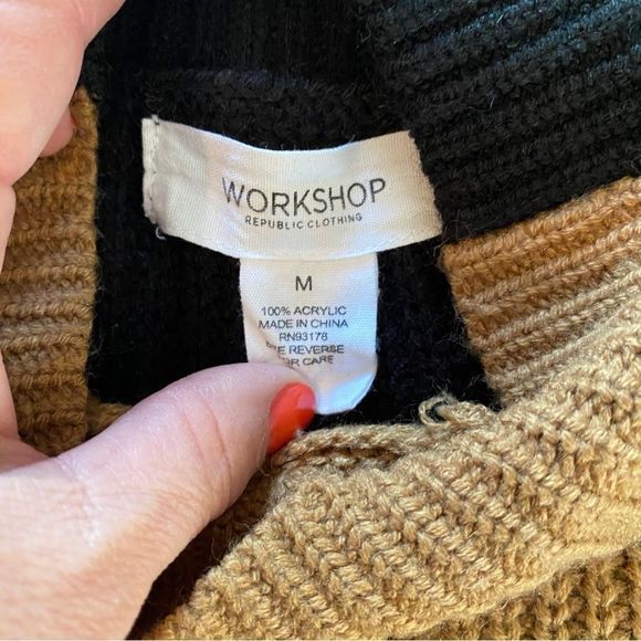 Workshop Republic Clothing Mock Turtleneck Sweater size Medium - Picture 5 of 5